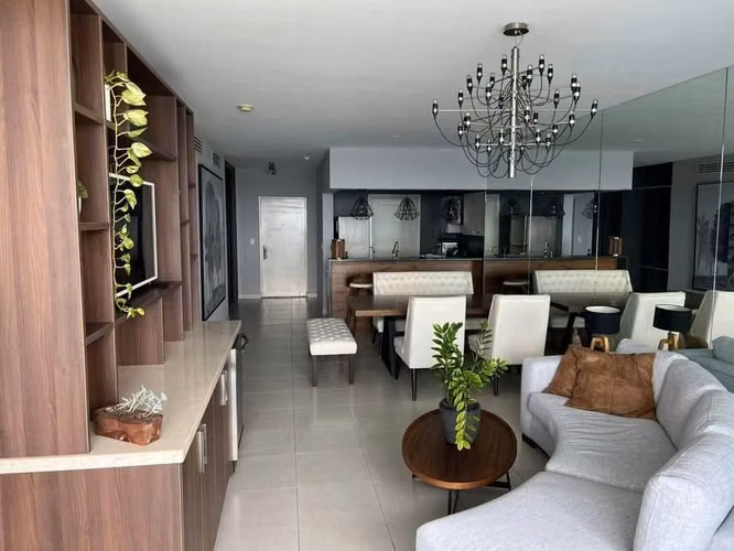 Venta de Apartamento en Av. Balboa