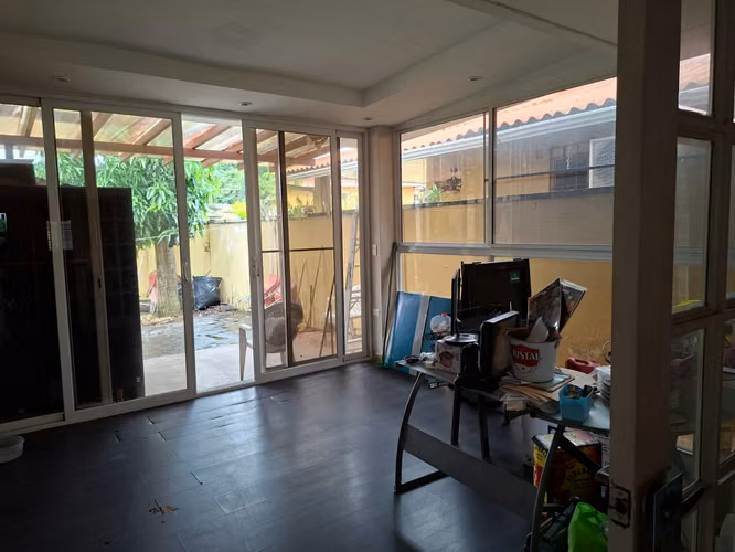 Melissa Foster Luxury Vende Casa de Dos Niveles en Dorado Lake – MFR1798 - Imagen 7