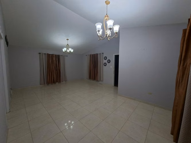 ¡Venta de casa cómoda en Panamá Norte! 250mt2 - Imagen 19