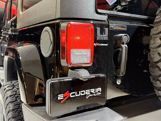 Jeep Wrangler Sahara JK 2013