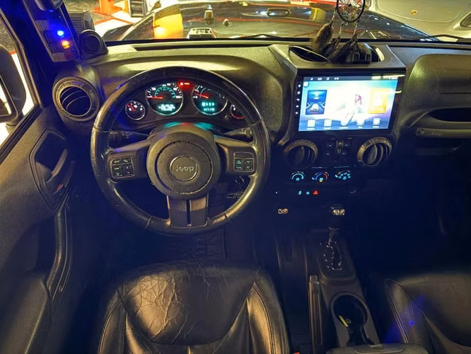 Jeep Wrangler Sahara JK 2013