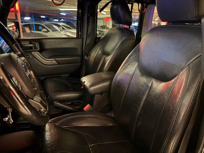 Jeep Wrangler Sahara JK 2013