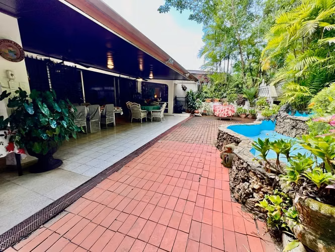 Venta de Casa en Hato Pintado, 622m2 de terreno y 377m2 de construcción