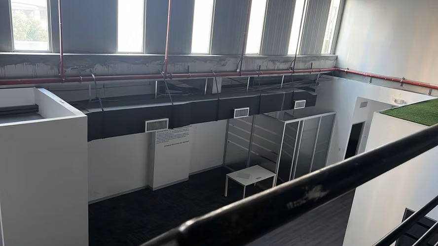 Oficina en Alquiler en San Francisco | 297m² con Múltiples Espacios - Imagen 5