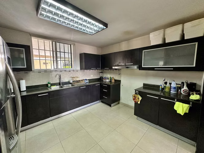 Se vende casa en Altos de Panamá, Bosque de La Cibeles