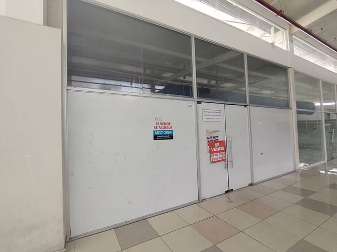 En venta - Locales Comerciales PH Crystal Plaza Mall, Los Pueblos