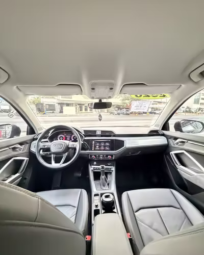AUDI Q3 2020 Solo 14,000 KMS