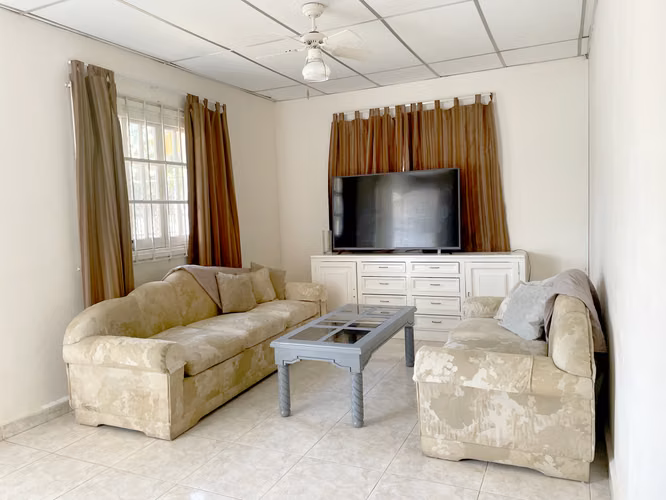 CASA AMOBLADA 750$