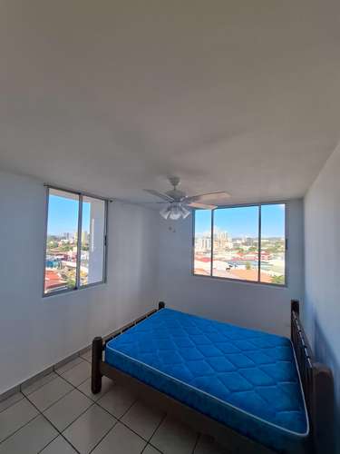 Vendo Apartamento en PH Plaza Valencia - Ideal para Inversión - Imagen 6