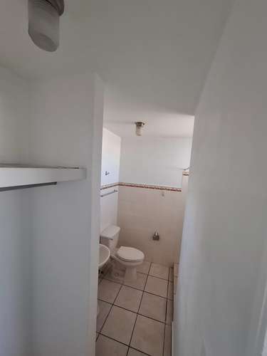 Vendo Apartamento en PH Plaza Valencia - Ideal para Inversión - Imagen 7