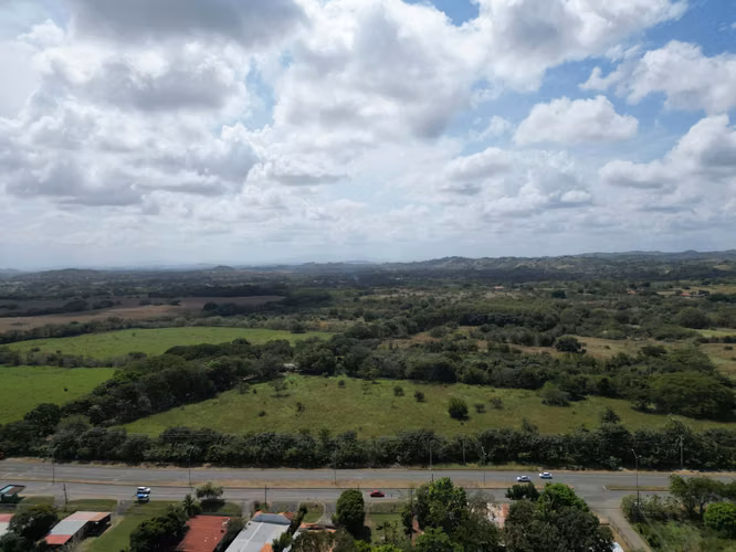 Gran oportunidad de inversión – 62.8 hectáreas sobre vía principal en Los Santos