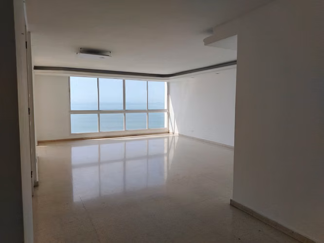 SE VENDE APARTAMENTO EN PH WINSTON CHURCHILL
