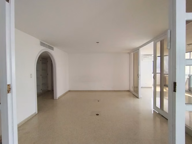 SE VENDE APARTAMENTO EN PH WINSTON CHURCHILL