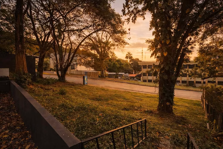 VENDO PROPIEDAD CON ALTO POTENCIAL DE INVERSIÓN 3 en 1