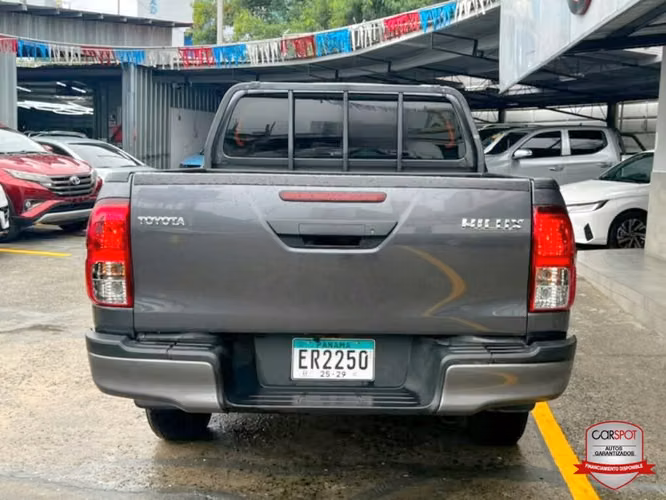 TOYOTA HILUX 4X4 DOBLE CABINA 2026 - Imagen 6