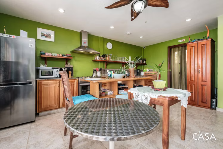 Ecolodge Altamente Valorado y Rentable con Abundante Vida Silvestre en Boca Chica