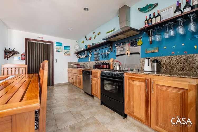 Ecolodge Altamente Valorado y Rentable con Abundante Vida Silvestre en Boca Chica