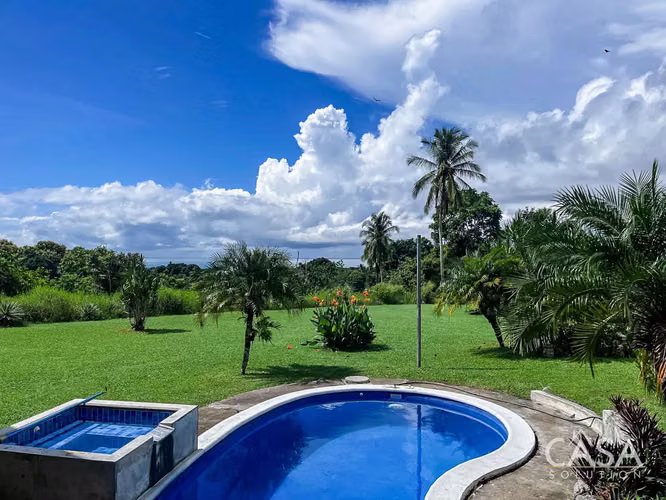 Propiedad Con Vista Al Océano, Casita Y Piscina En Puerto Armuelles - Imagen 5