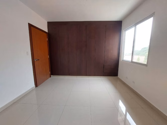 El Doral, El Bosque, Casa nueva en Venta.
