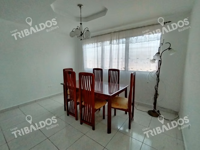 VENTA DE CASA ADOSADA EN VILLA CÁCERES