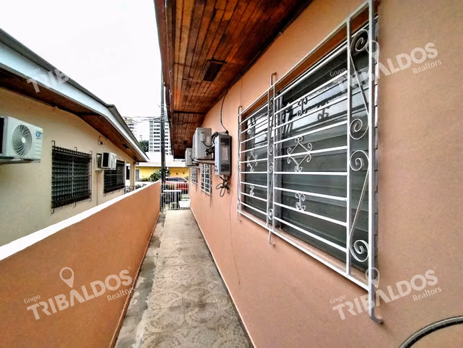 VENTA DE CASA ADOSADA EN VILLA CÁCERES