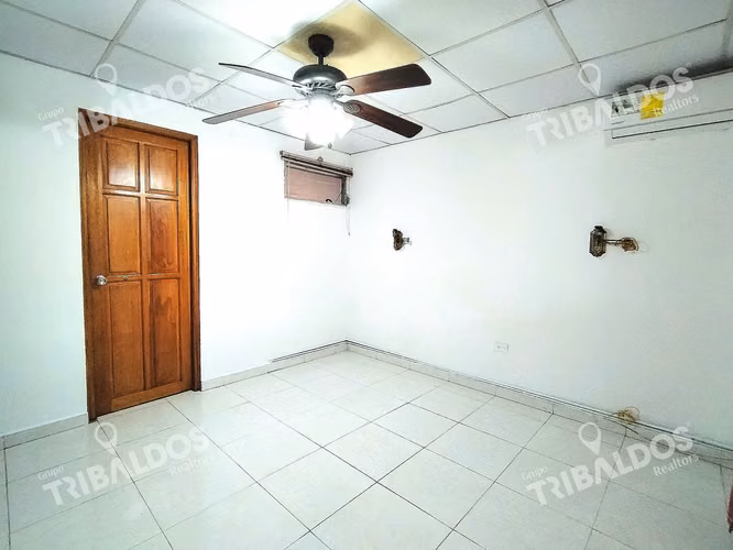 VENTA DE CASA ADOSADA EN VILLA CÁCERES