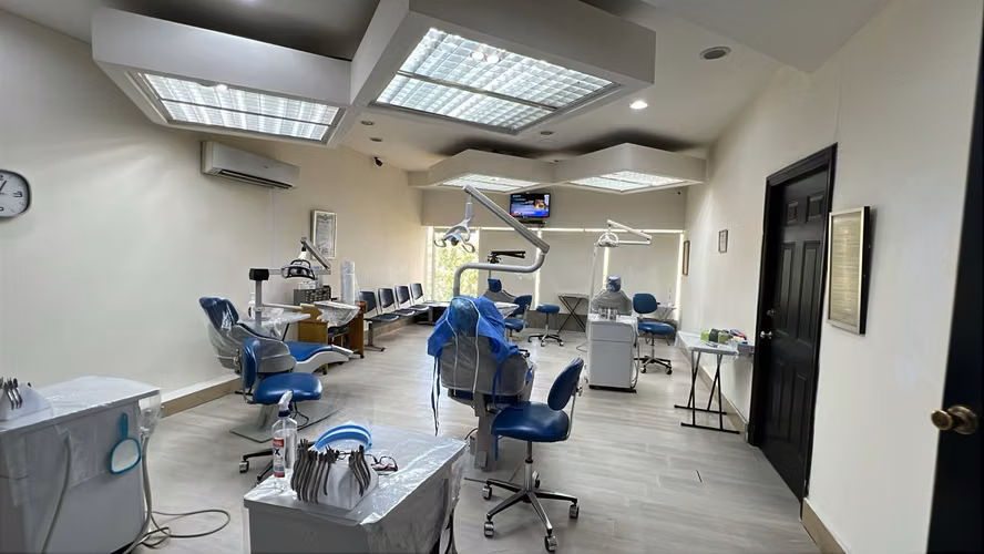 Clínica odontológica en alquiler en El Cangrejo | 300 m² equipada - Imagen 8