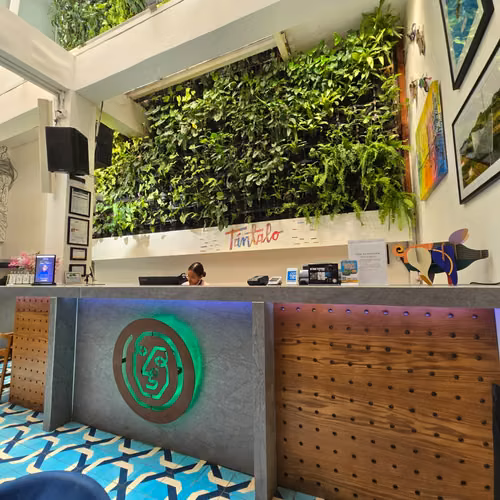 SE VENDE EDIFICIO EN CASCO ANTIGUO, CASA TÁNTALO