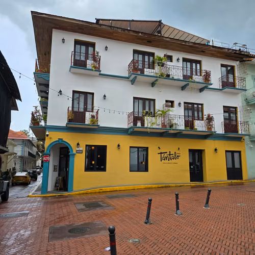 SE VENDE EDIFICIO EN CASCO ANTIGUO, CASA TÁNTALO