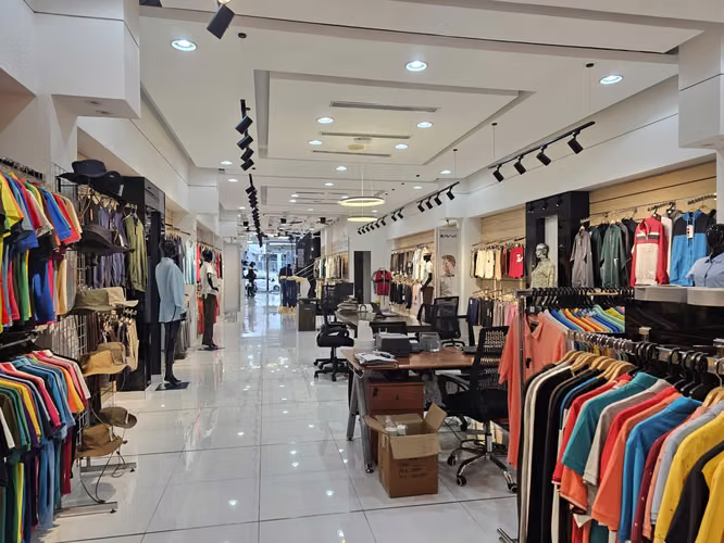 Venta de edificio en la Zona Libre de Colón