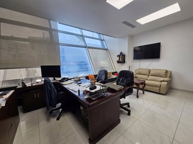 Venta de edificio en la Zona Libre de Colón
