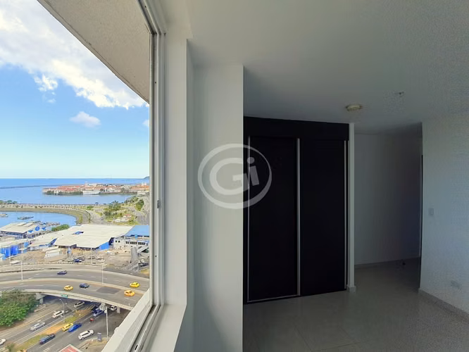 Venta Apartamento Avenida Balboa Vista al Mar Bay View