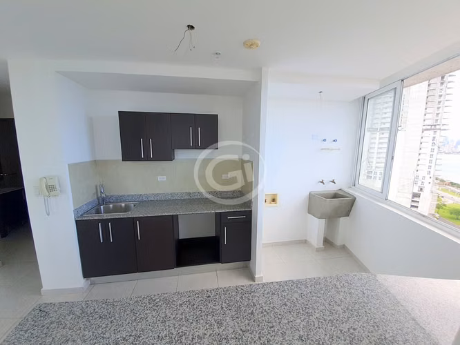 Venta Apartamento Avenida Balboa Vista al Mar Bay View