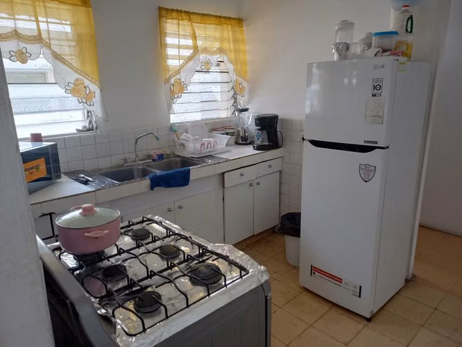 ALQUILER DE HABITACIONES AMPLIOS EN OBARRIO, DESDE 275.00