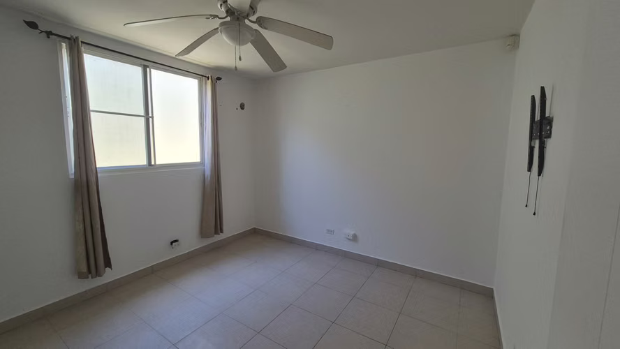 CASA EN VENTA - Las Olas, Playa Dorada - Vista Alegre Arraiján