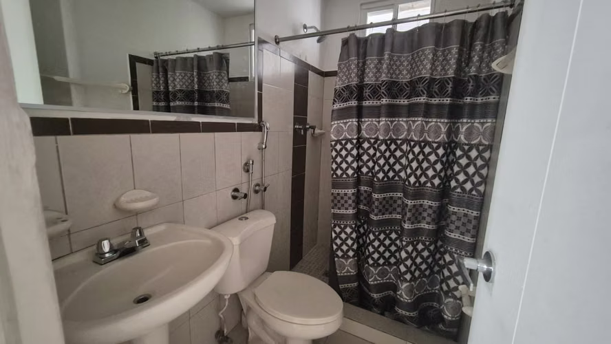 CASA EN VENTA - Las Olas, Playa Dorada - Vista Alegre Arraiján