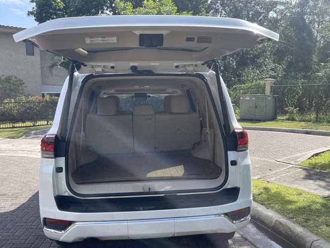 Toyota LC 300 VX