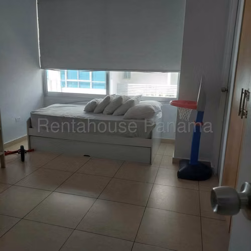 Vendo Apartamento Exclusivo en PH Sol del Este, Costa del Este 26-3835GG