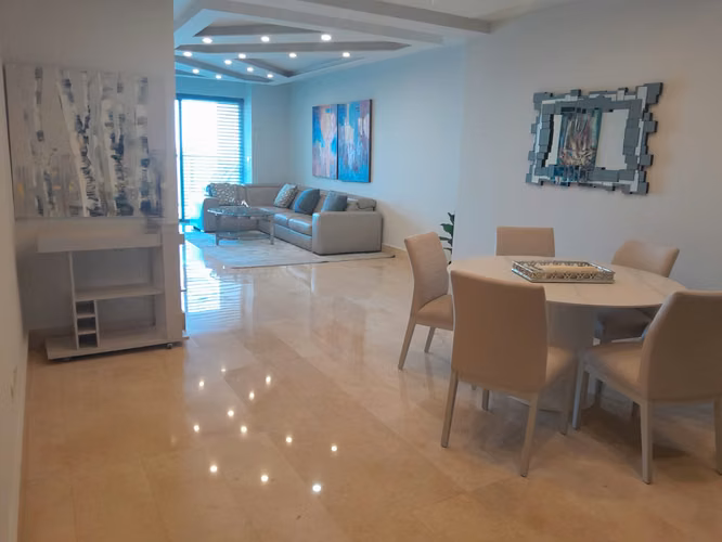 Melissa Foster Luxury alquila apartamento en Bella Vista, PH Yoo – Avenida Balboa MFR1857