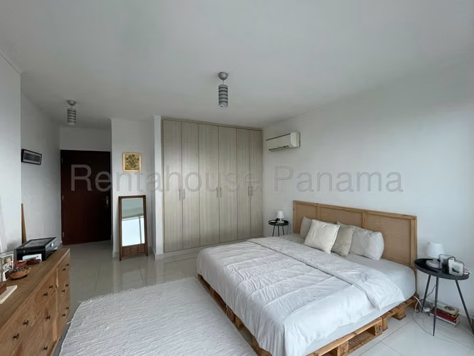 Vendo Apartamento Privilegiado en PH Park Loft, San Francisco 26-3806GG