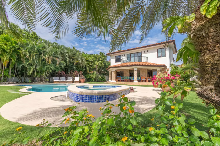 Gorgeous Beachfront House for Sale in Buenaventura