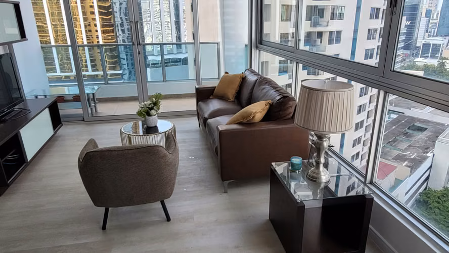$185,000 AVENIDA BALBOA VENDO ESPECTACULAR APARTAMENTO PH BAYFRONT - Imagen 2