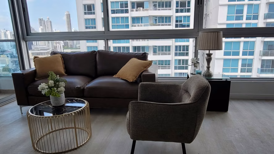 $185,000 AVENIDA BALBOA VENDO ESPECTACULAR APARTAMENTO PH BAYFRONT - Imagen 6