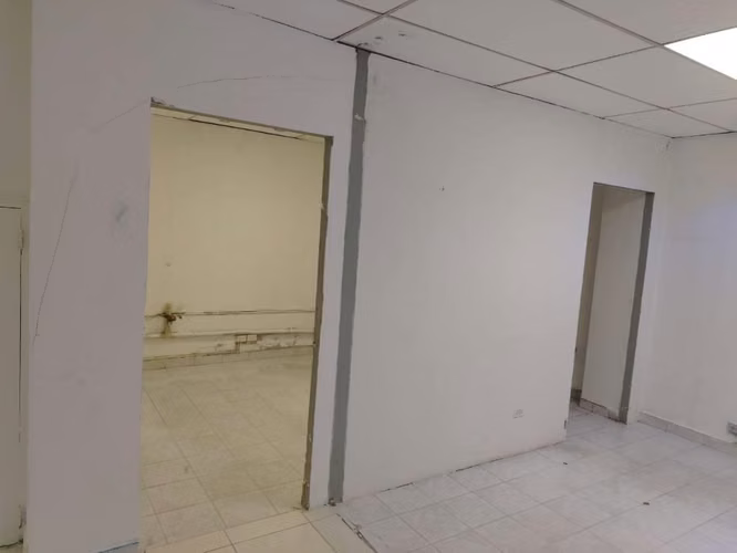 ALQUILER LOCAL COMERCIAL - Imagen 4