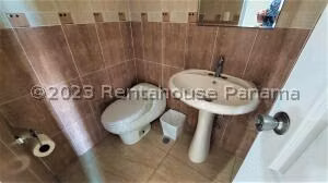 Venta de Apartamento con 330m2 en San Francisco PH Emporium Tower 26-4526SR