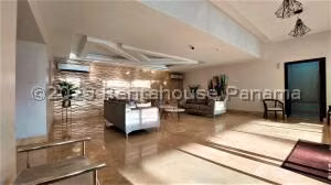 Venta de Apartamento con 330m2 en San Francisco PH Emporium Tower 26-4526SR