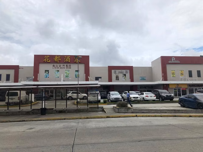 ALQUILO LOCAL VILLAGE GALLERY BRISAS DEL GOLF  DONDE ESTA MAC DONALD - Imagen 7