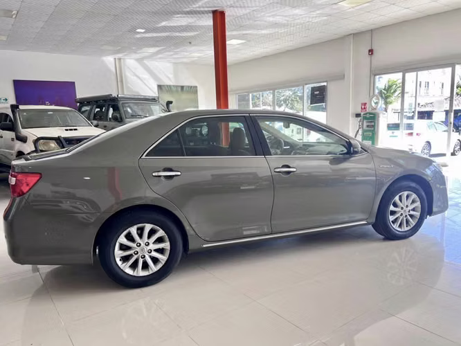 2013 Toyota Camry Hybrid Full Extra Solo 37,000 KMS En Pedasi