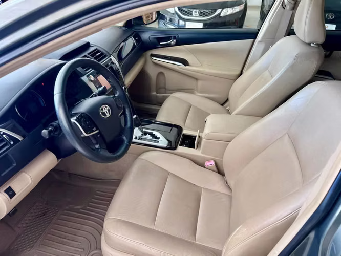 2013 Toyota Camry Hybrid Full Extra Solo 37,000 KMS En Pedasi