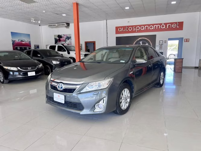 2013 Toyota Camry Hybrid Full Extra Solo 37,000 KMS En Pedasi